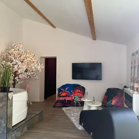 Maison M Intime Yetişkin Oteli *